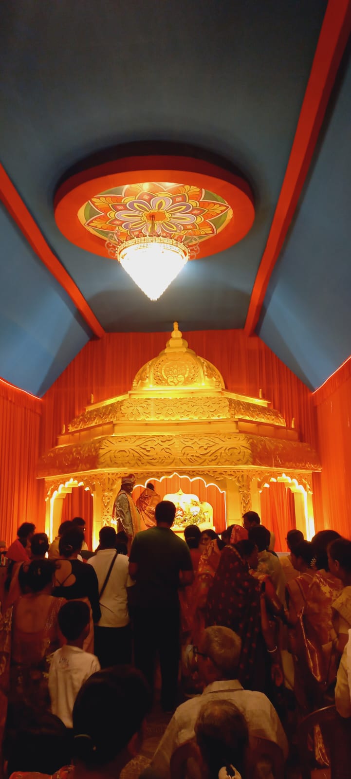 Sandhya Aarti at the Mashi Bari
